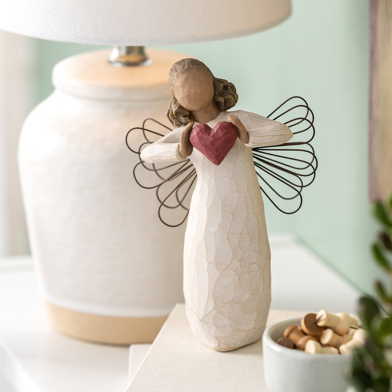 With Love sculpted angel by Susan Lordi | Willow Tree
