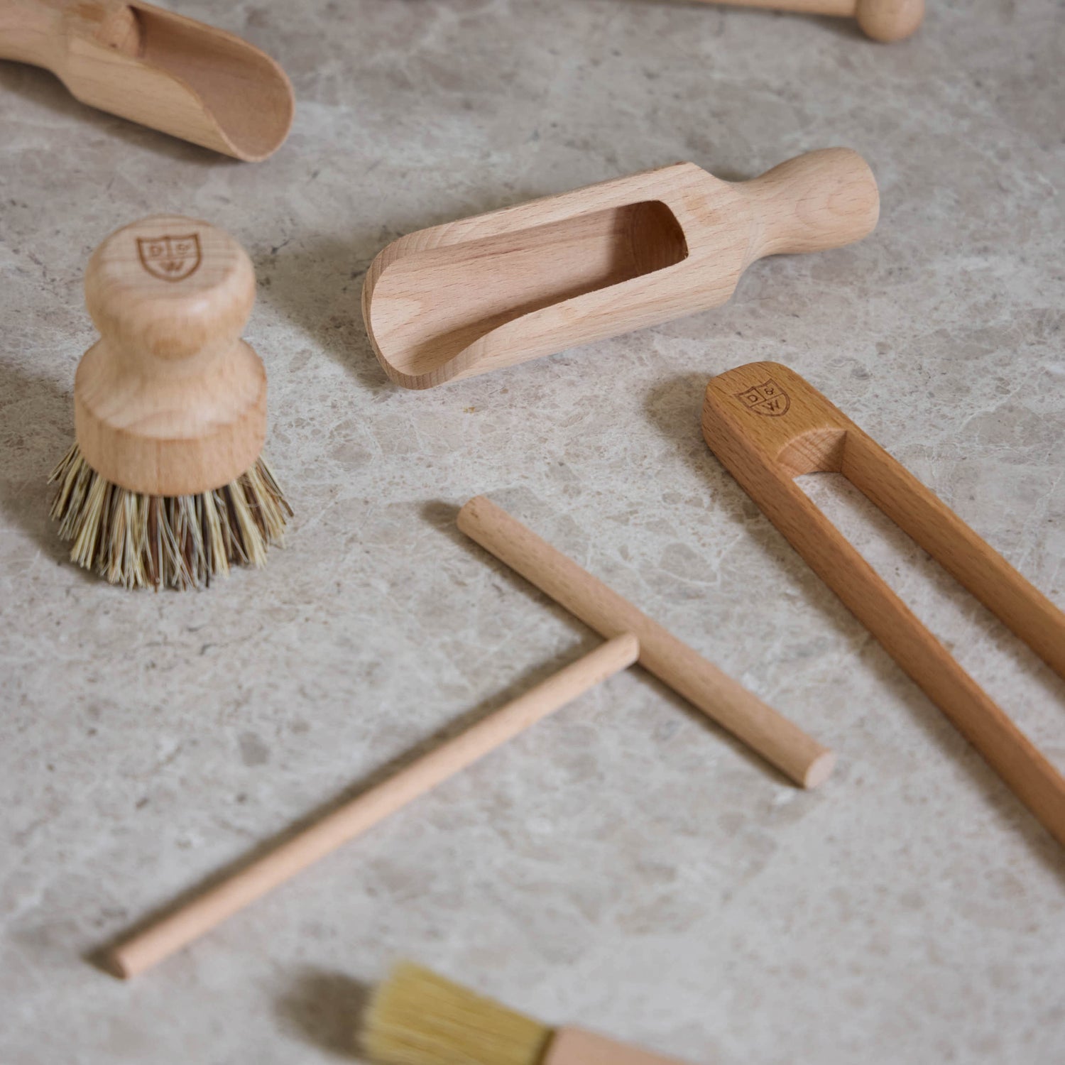 Davis & Waddell Heritage Beechwood Honey Dipper Natural