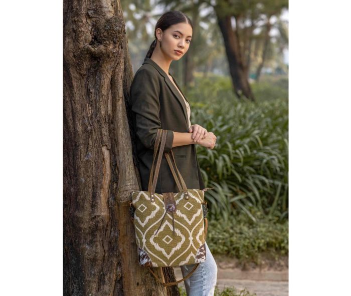 Myra Bag - Aesthetic Shoulder Bag