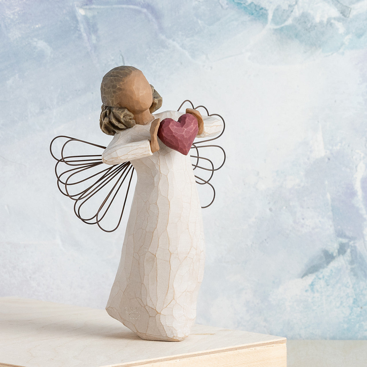 With Love sculpted angel by Susan Lordi | Willow Tree