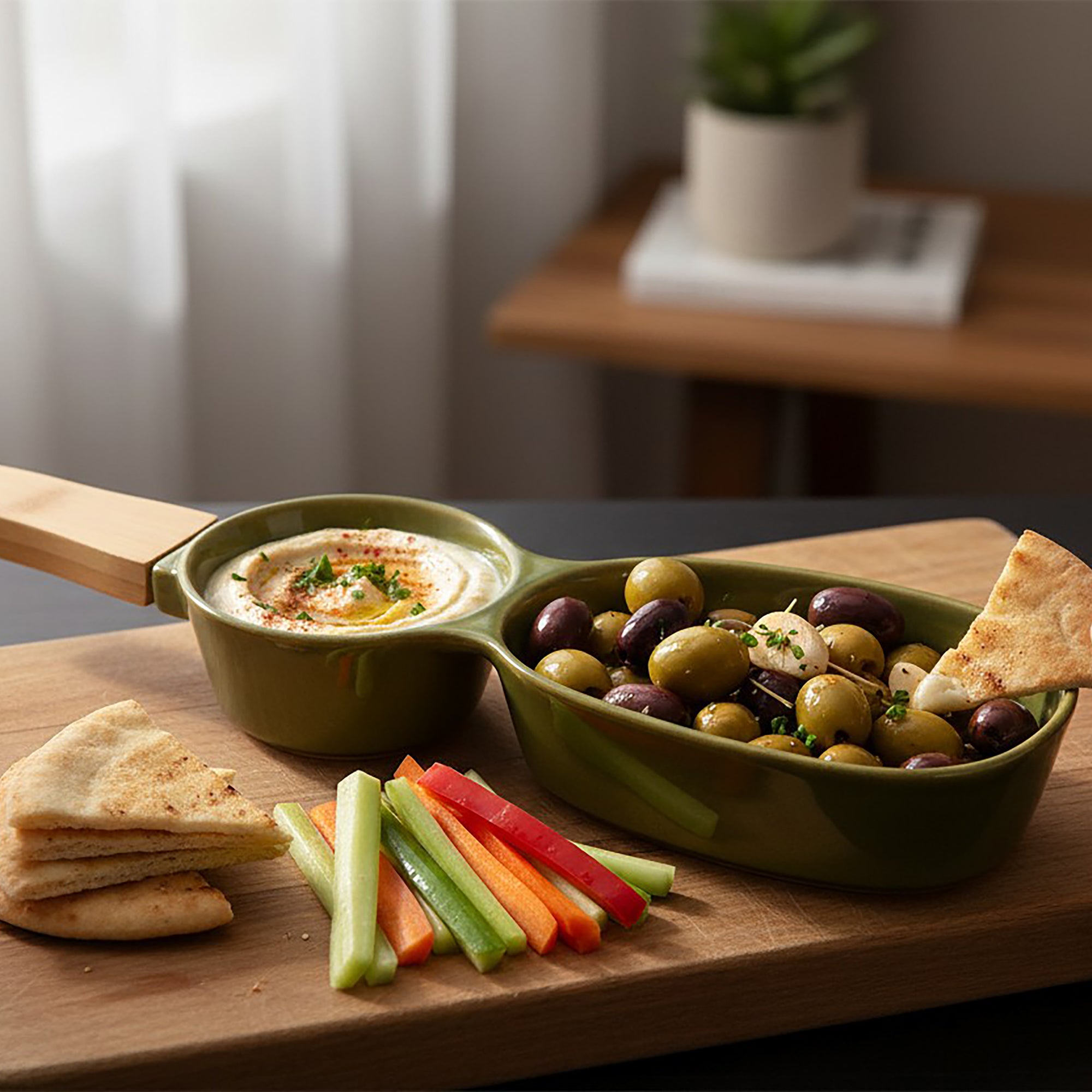 Double Serving Dish with Wooden Handle | Olive (35x10cm)