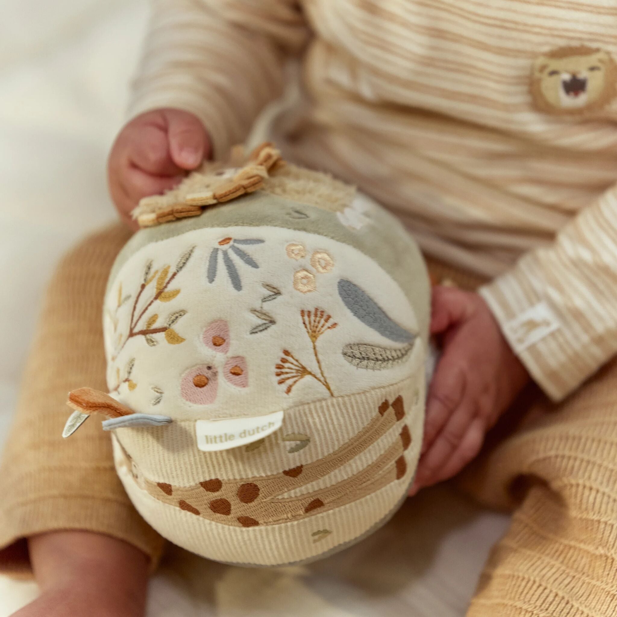 Joshua Thomas Fashion