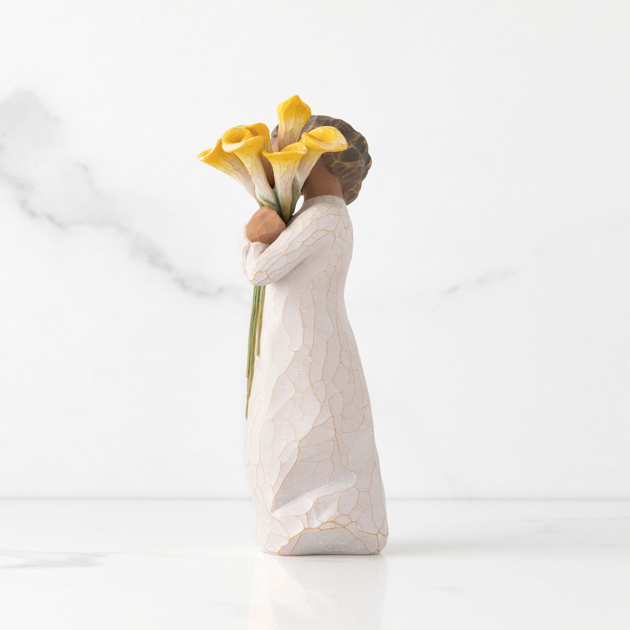 With Gratitude sculpted figure by Susan Lordi | Willow Tree