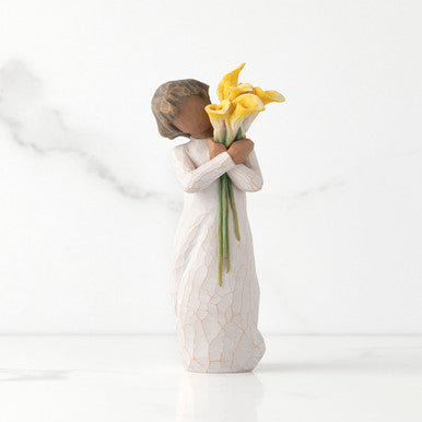 With Gratitude sculpted figure by Susan Lordi | Willow Tree