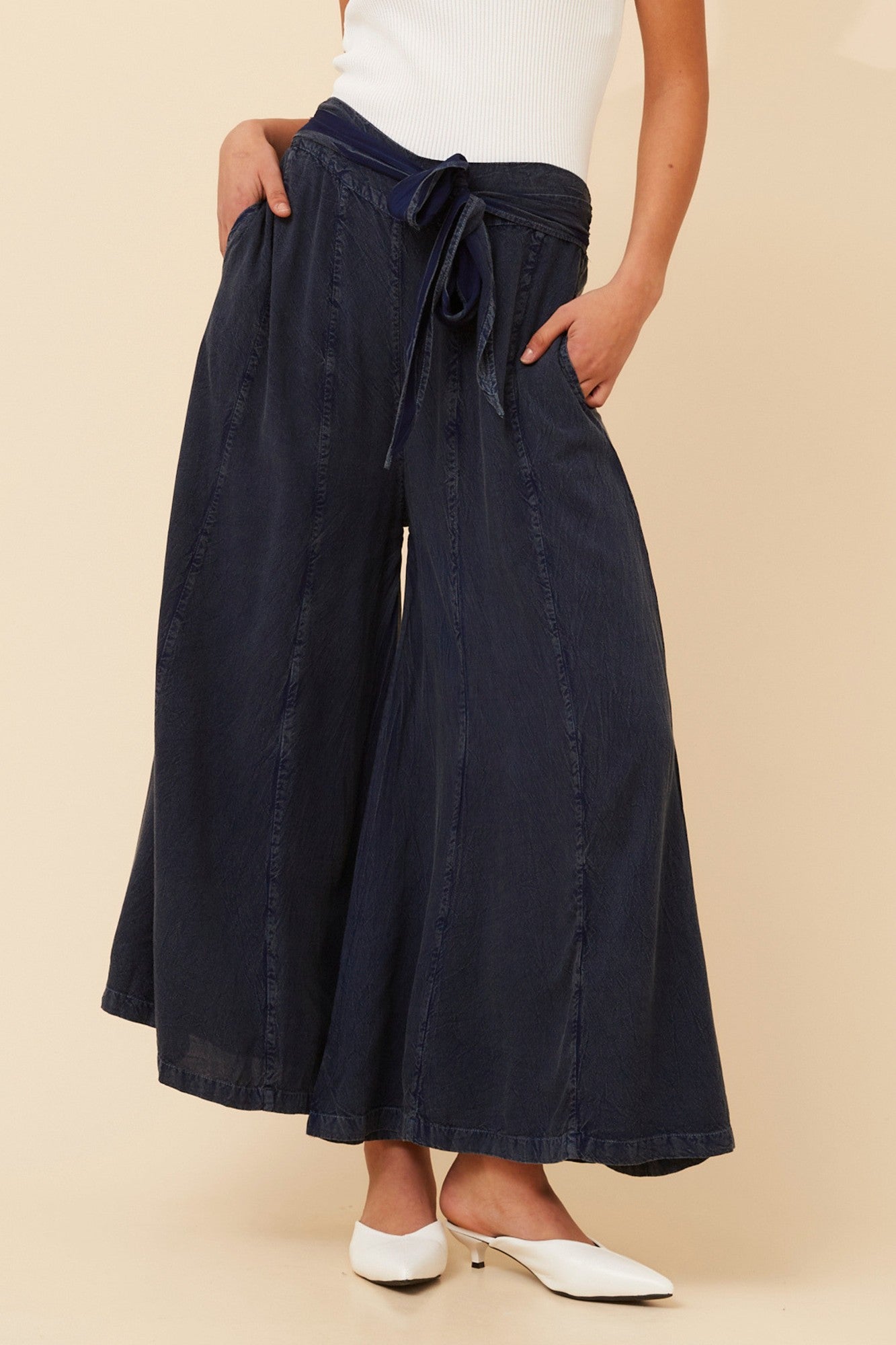 ANETTA FLARE LEG PANTS