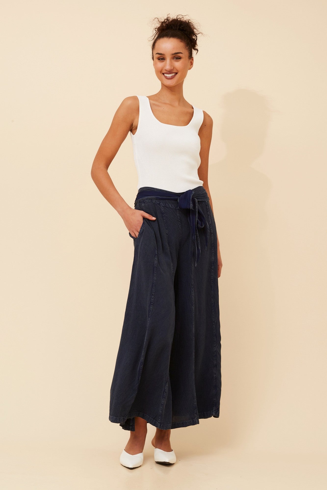 ANETTA FLARE LEG PANTS