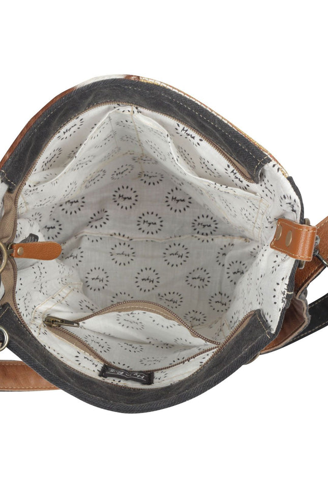 Dark aesthetics Shoulder Bag